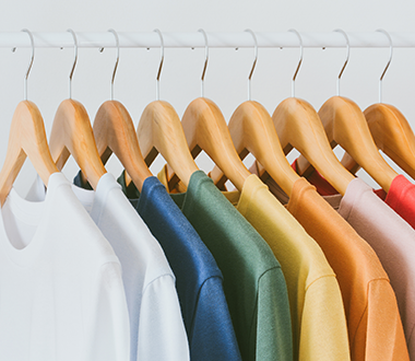 Do You Have Company Uniforms? How Employees and Customers Perceive It
